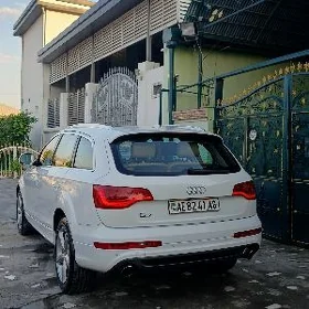 Audi Q7 2012