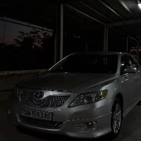 Toyota Camry 2010