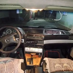 BMW 740 1993