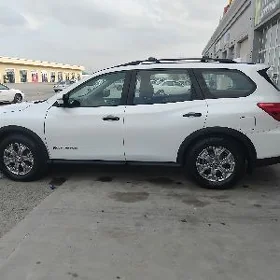 Nissan Pathfinder 2020