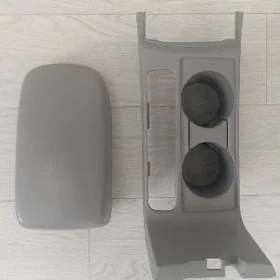 corolla pod stakan, bar kryska