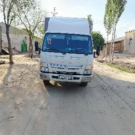 Mitsubishi Fuso 2024