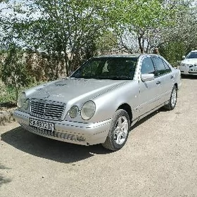 Mercedes-Benz 230E 1996