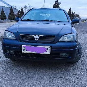 Opel Astra 2000