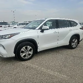Toyota Highlander 2022