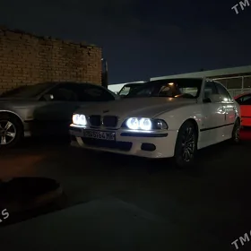 BMW E39 2002