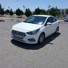 Hyundai Accent 2021