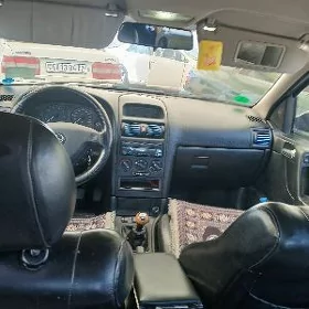 Opel Astra 2002