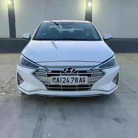 Hyundai Elantra 2020