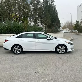 Hyundai Elantra 2021
