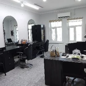 salon arenda