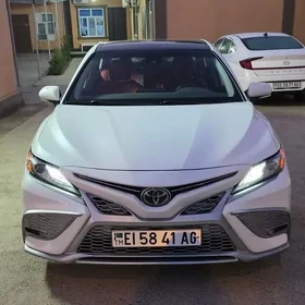 Toyota Camry 2022
