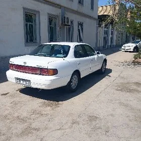 Toyota Camry 1993