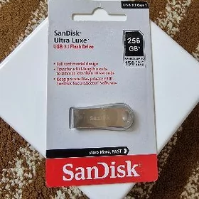 SanDisk Fleşka 256gb