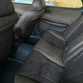 Toyota Cresta 1993