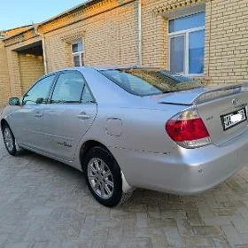 Toyota Camry 2005