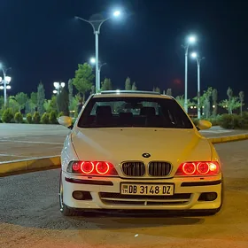 BMW E39 2000