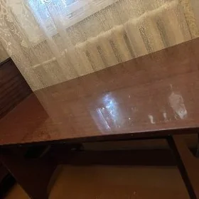 Диван тройка, и столик