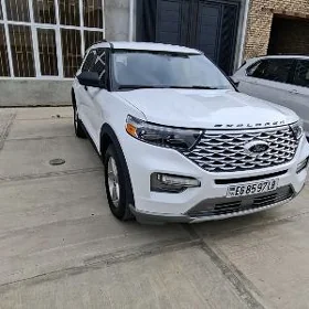Ford Explorer 2023