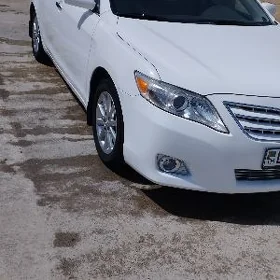 Toyota Camry 2010