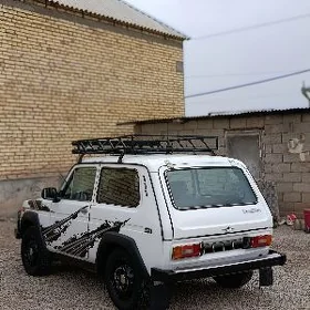 Lada Niva 1985