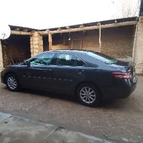 Toyota Camry 2011