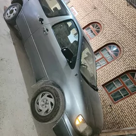 Toyota Sienna 2000