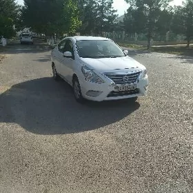 Nissan Sunny 2023