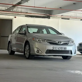 Toyota Camry 2013