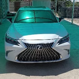 Lexus IS 350 2023