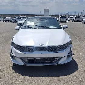 Kia K5 2021