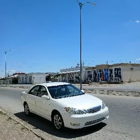 Toyota Camry 2004