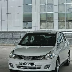 Nissan Versa 2010