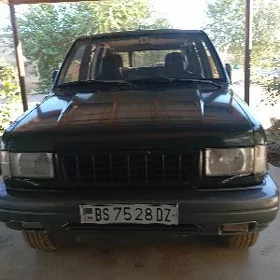 Opel Montarey 1993