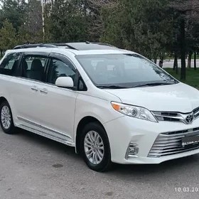 Toyota Sienna 2017