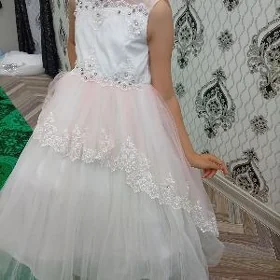 Gyzjagazlar üçün köynekler.