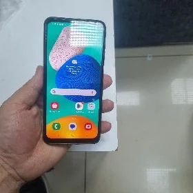 samsung M32 6/128 gb...