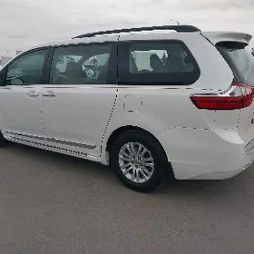 Toyota Sienna 2018