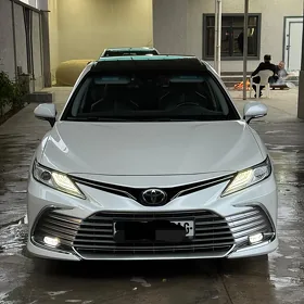 Toyota Camry 2020