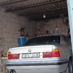 BMW E34 1990