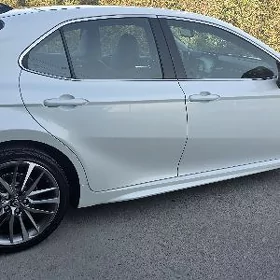Toyota Camry 2024