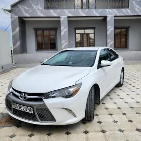 Toyota Camry 2016