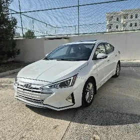 Hyundai Elantra 2020