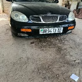 Daewoo Leganza 1998