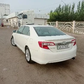 Toyota Camry 2012