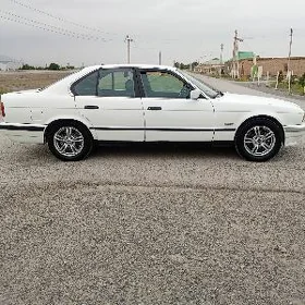 BMW 525 1989