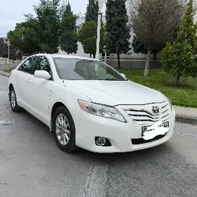 Toyota Camry 2010