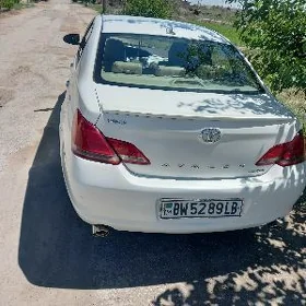 Toyota Avalon 2005