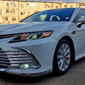 Toyota Camry 2018