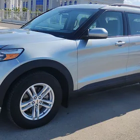 Ford Explorer 2022